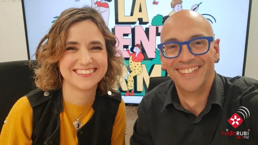 20250508-Ulls_foc-Entrevista_Radio_Rubi-Germa_Bustamante-Gent_normal